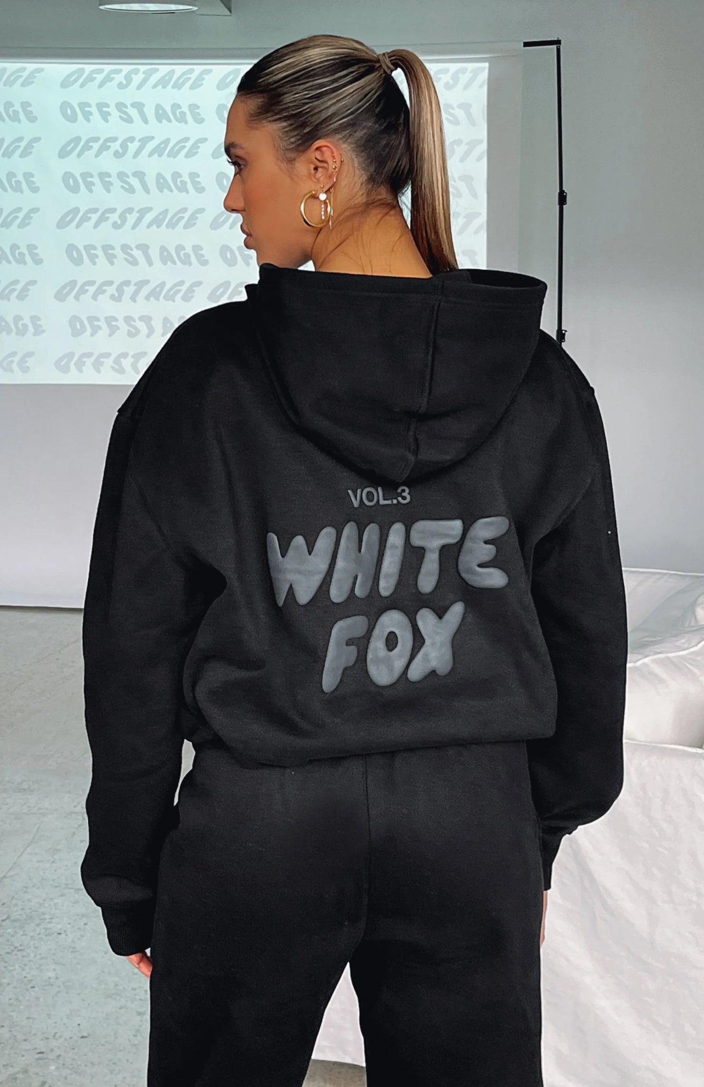 WHITE FOX HOODIE (ENTIRE SET)